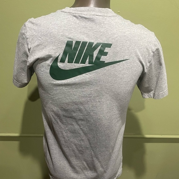 Nike Gray Hawkins High School Kids T-Shirt size S - Picture 2 of 4